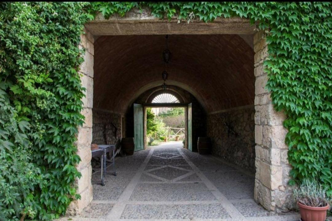 Agriturismo Feudo Tudia Landro Exteriör bild